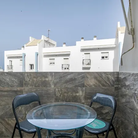 Leonor Apartment *