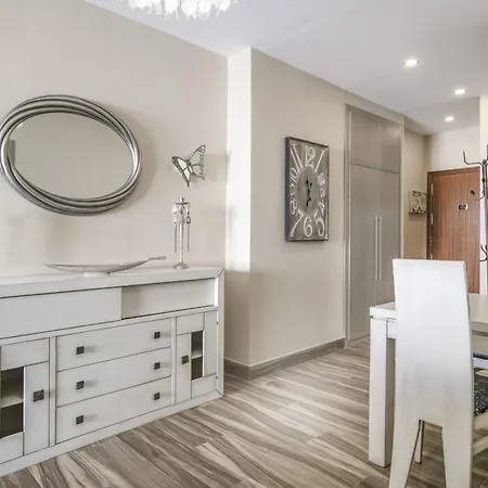 Apartment Leonor *
